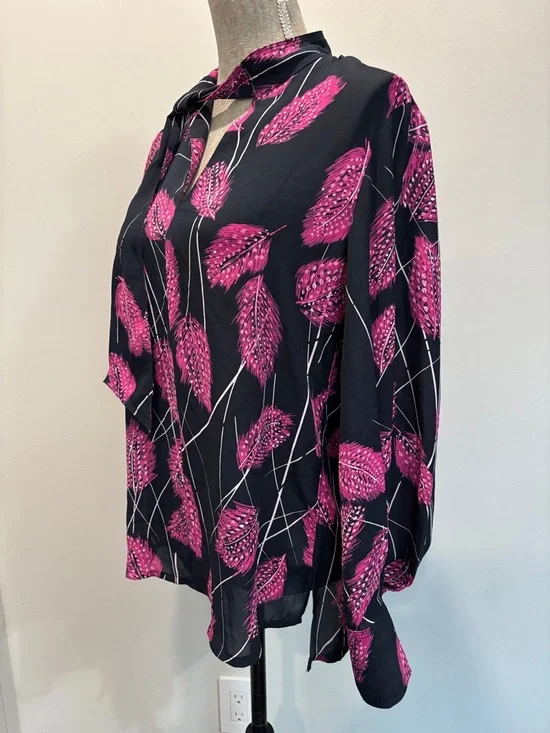 Reiss Lily Feather Print Blouse Navy Pink Tie Neck Size 4 - Picture 8 of 16